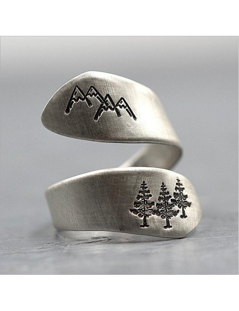 Tree of life opening hand-drawn winding ring