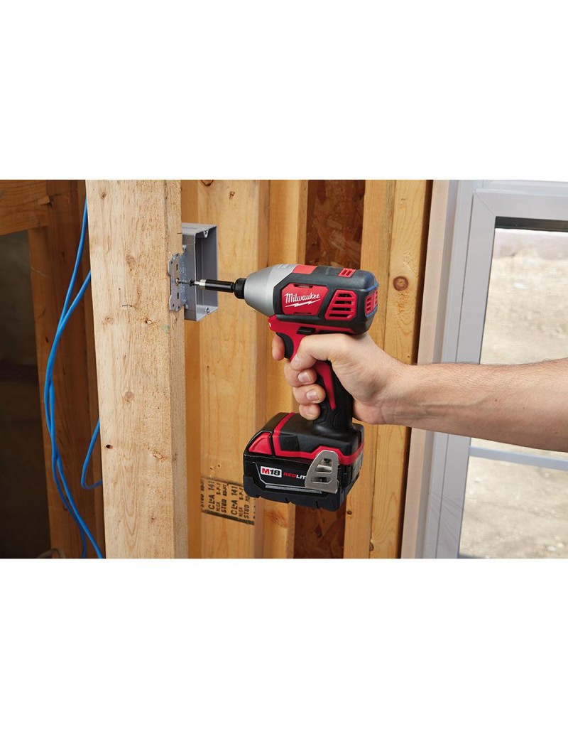 M18 18-Volt Lithium-Ion Cordless Combo Tool Kit (4-Tool) with Free M18 Cut-Off/Grinder and 6-1/2 in. Circular Saw-2696-24-2680-20-2630-20